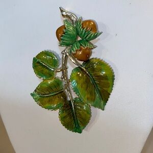 1960’s EXQUISITE Made in England
Hazelnut leaf brooch, hand painted enamel